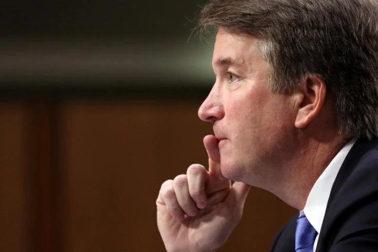 Πολιτικό θρίλερ στην υπόθεση Κάβανο: Ζητούν έρευνα του FBI – Αναβάλλεται η ψηφοφορία